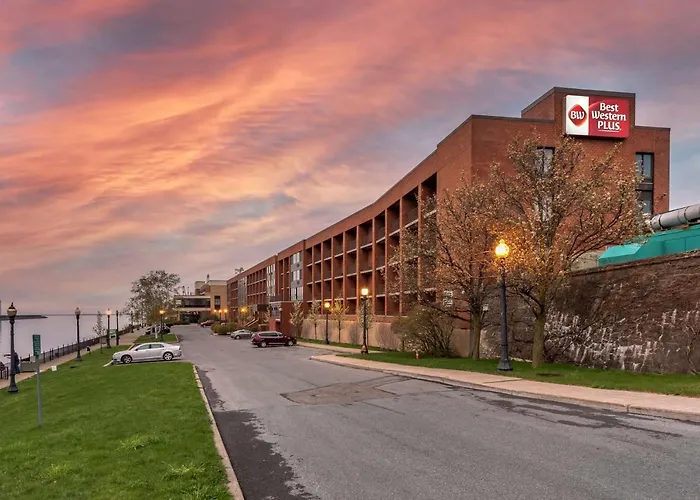 Best Western Plus Oswego Hotel And Conference Center