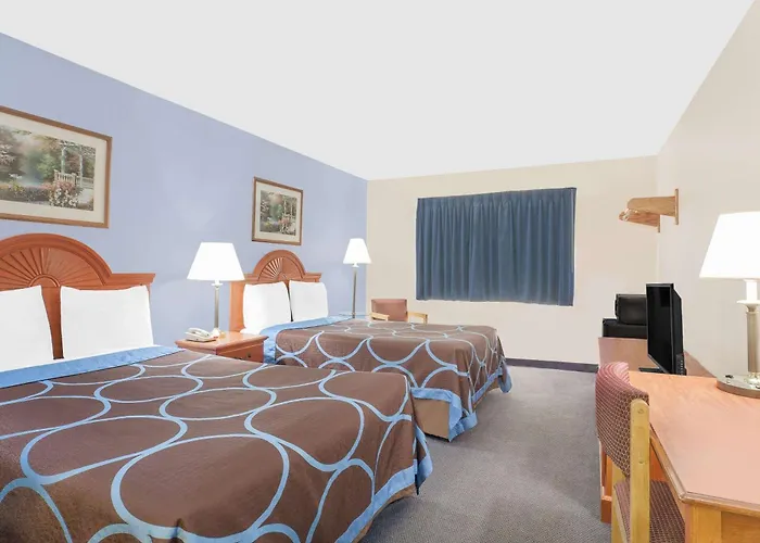 Super 8 By Wyndham Middletown Motel