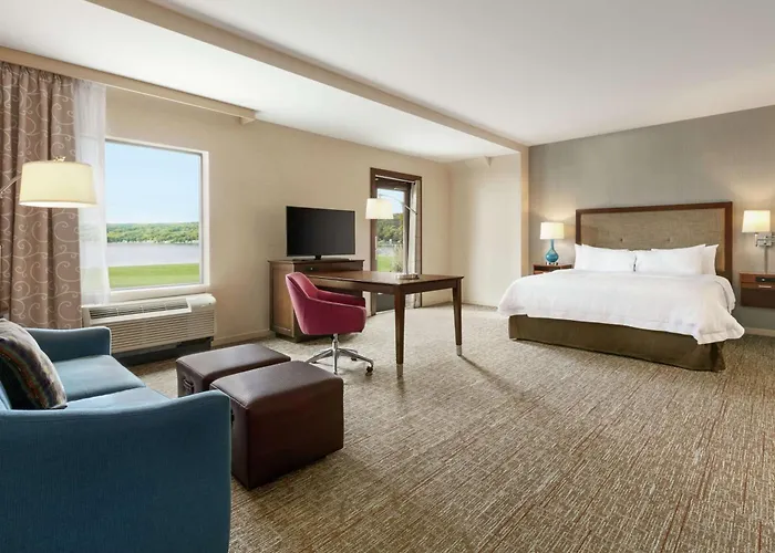 Penn Yan Hotels