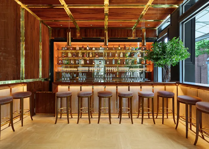 New York hotels near Trinity Church