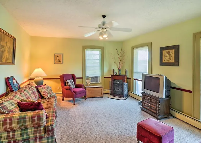 Holiday Cottages in Watkins Glen
