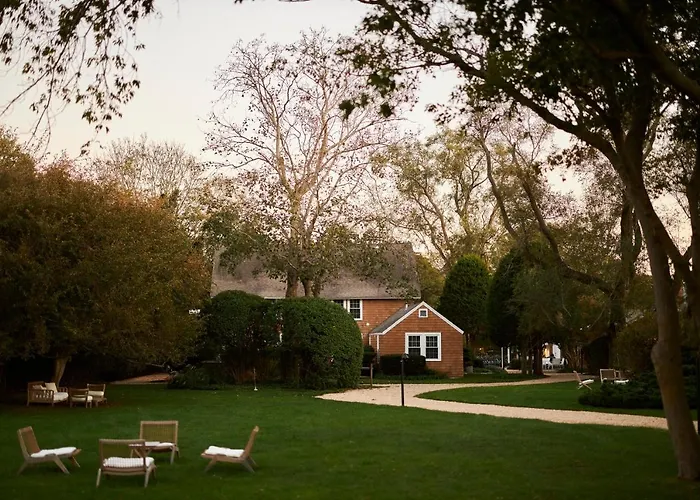 Amagansett hotels near Amagansett Square