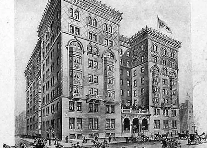 Buffalo hotels near Buffalo City Hall