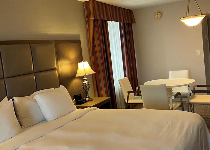 Hauppauge Hotels