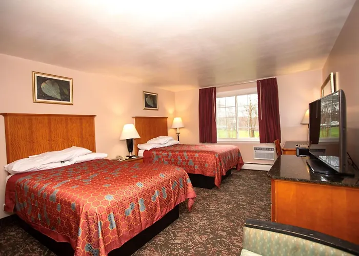 Cicero Hotels