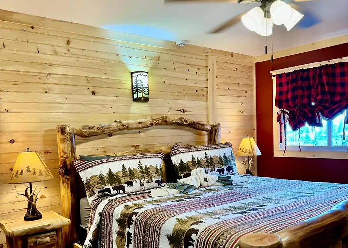 Lake George hotels near Prospect mountain trail foottrail