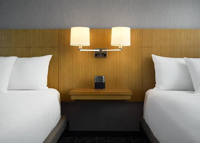 Yonkers hotels near Van Cortlandt Park