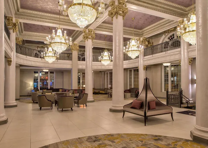 Utica hotels near The Stanley Theatre