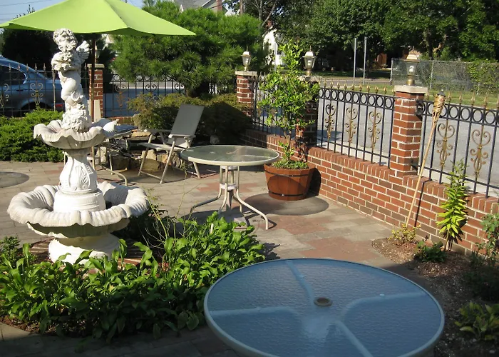 Wantagh Hotels