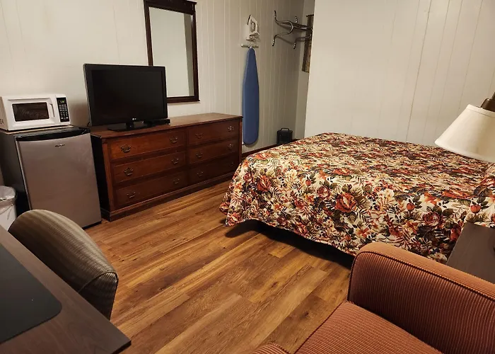 Cortland Motels