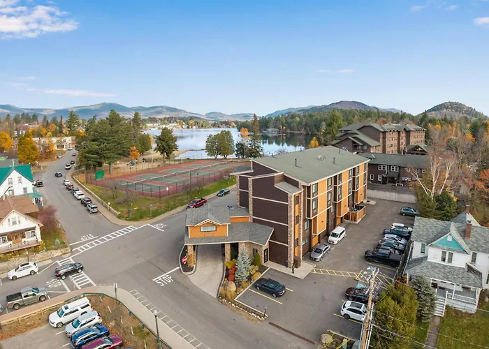 Port Henry Hotels