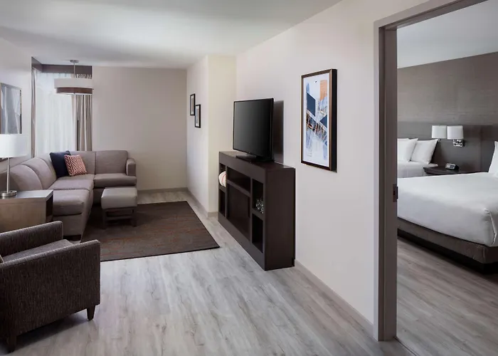 Millerton Hotels