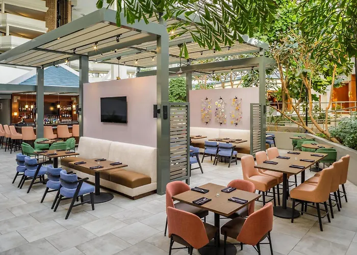 Henrietta Hotels