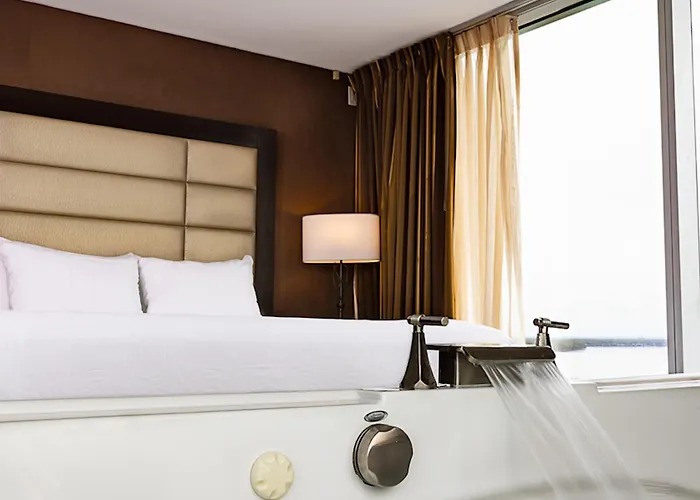 Niagara Falls Hotels