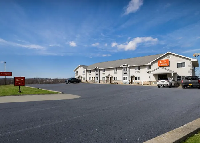 Canandaigua hotels near Kershaw Park