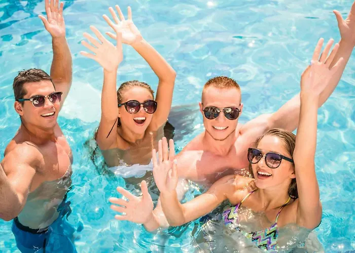 Old Forge hotels near Calypso's Cove Family Fun Park