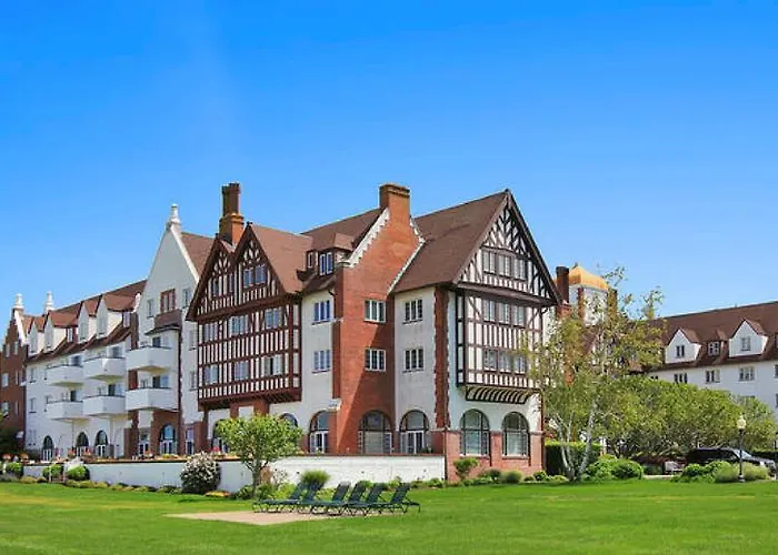 Wading River Hotels