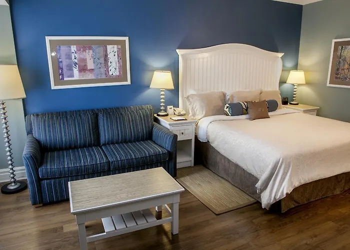 Watkins Glen hotels near Clute park