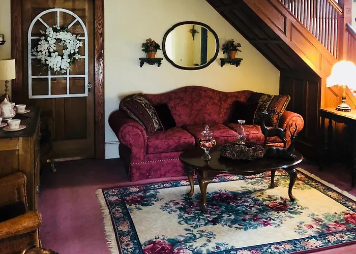 The Bella Ella Bed And Breakfast Canandaigua
